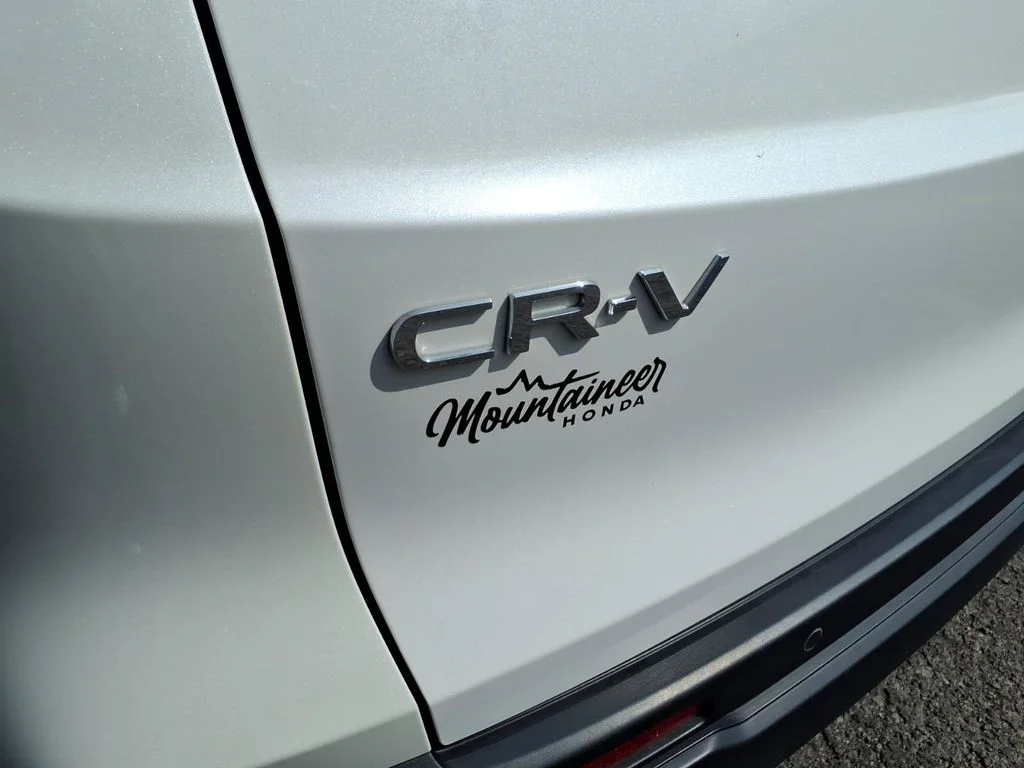 Used 2024 White Honda EX-L image 21