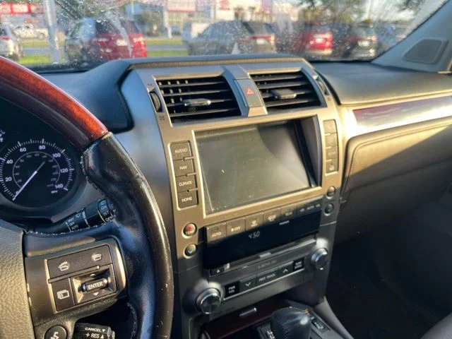 Used 2015 Beige Lexus 460 image 21