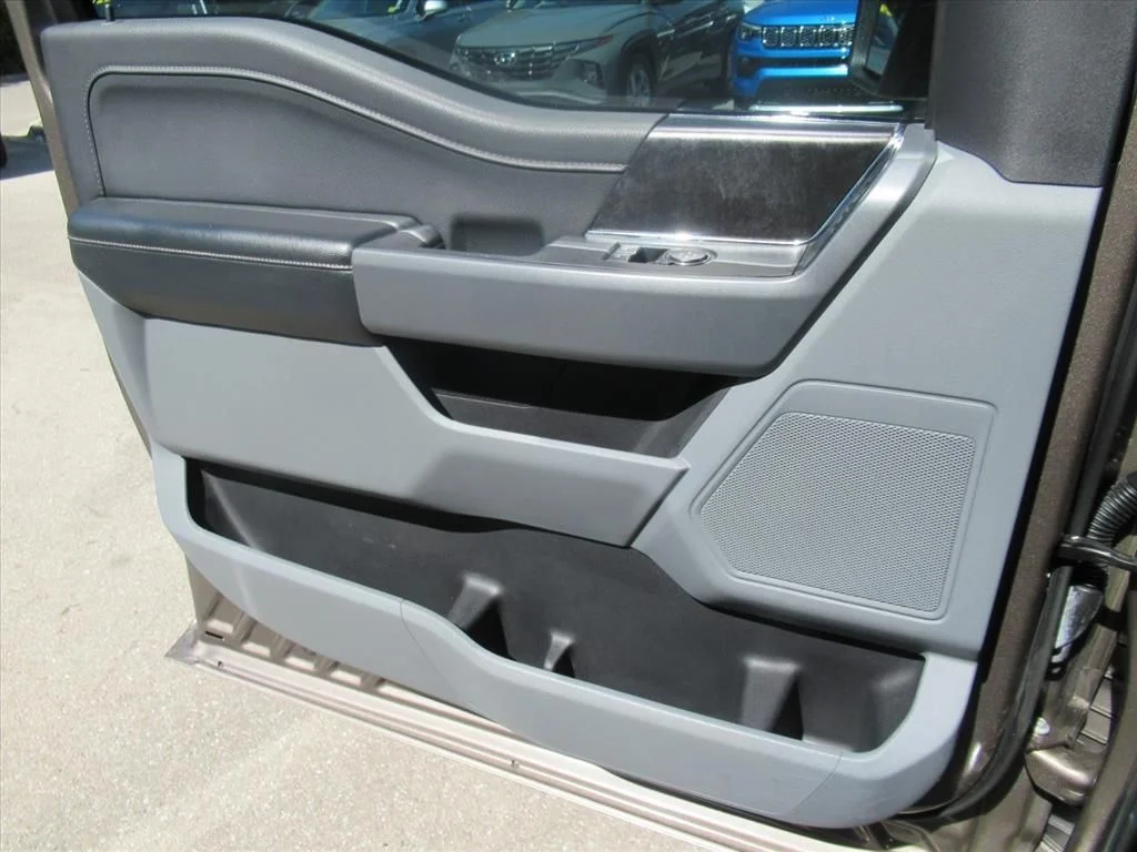 Used 2021 Gray Ford XLT image 17