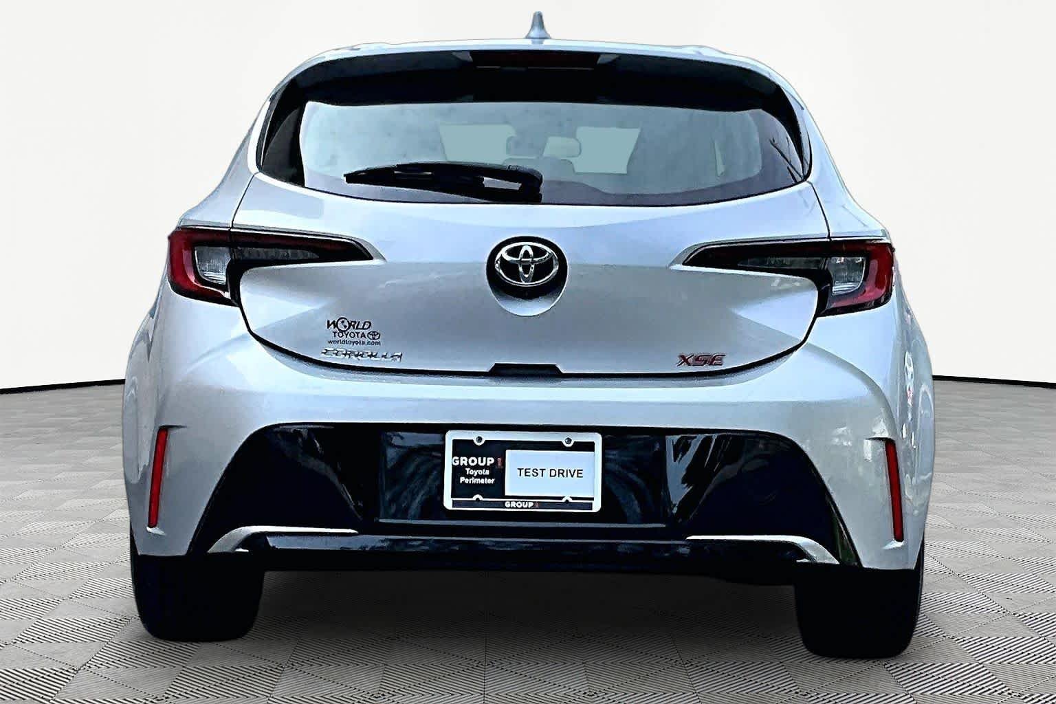 Used 2023 Classic Silver Metallic Toyota XSE image 5