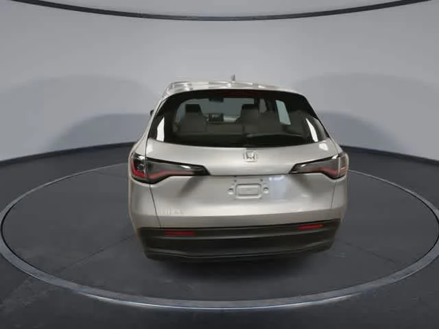 Used 2023 Lunar Silver Metallic Honda LX image 7