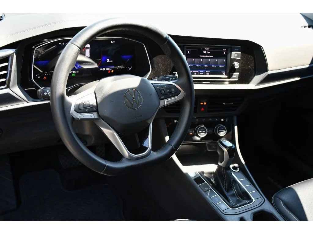 Used 2023 Opal White Pearl Volkswagen SE image 15