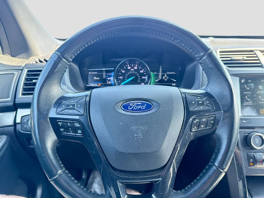 Used 2018 Red Ford XLT image 14