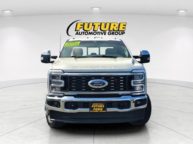 Used 2026 White Ford Lariat image 2