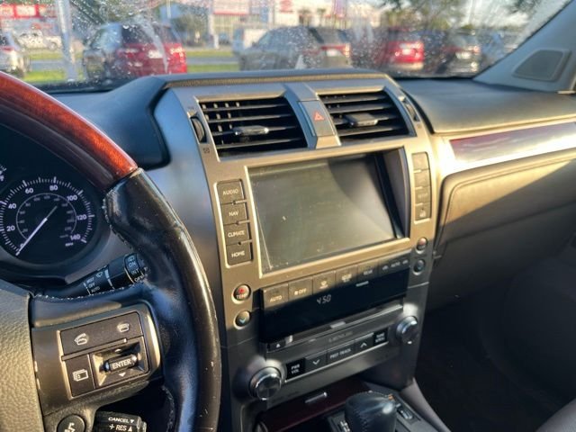 Used 2015 Beige Lexus 460 image 21