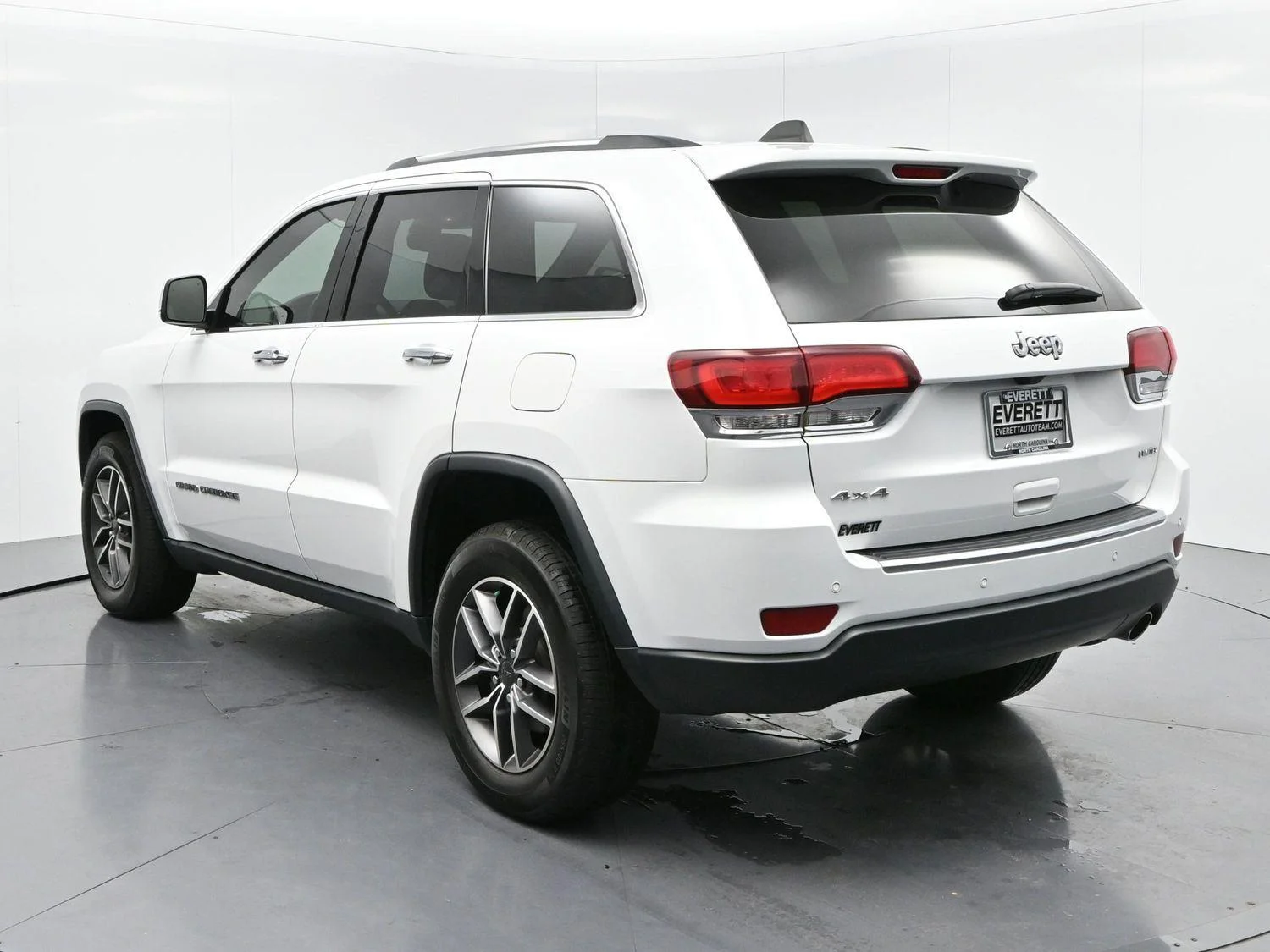 Used 2021 Bright White Clearcoat Jeep Limited image 5