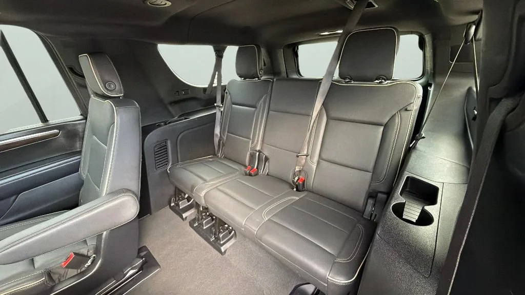 Used 2025 Dark Ash Metallic Chevrolet Premier image 27