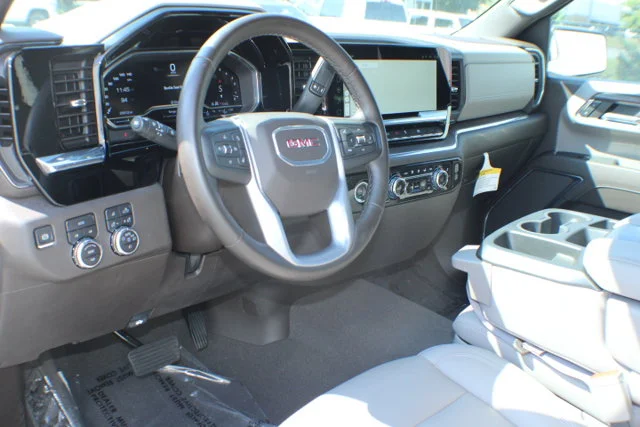 Used 2024 Summit White GMC SLT image 7
