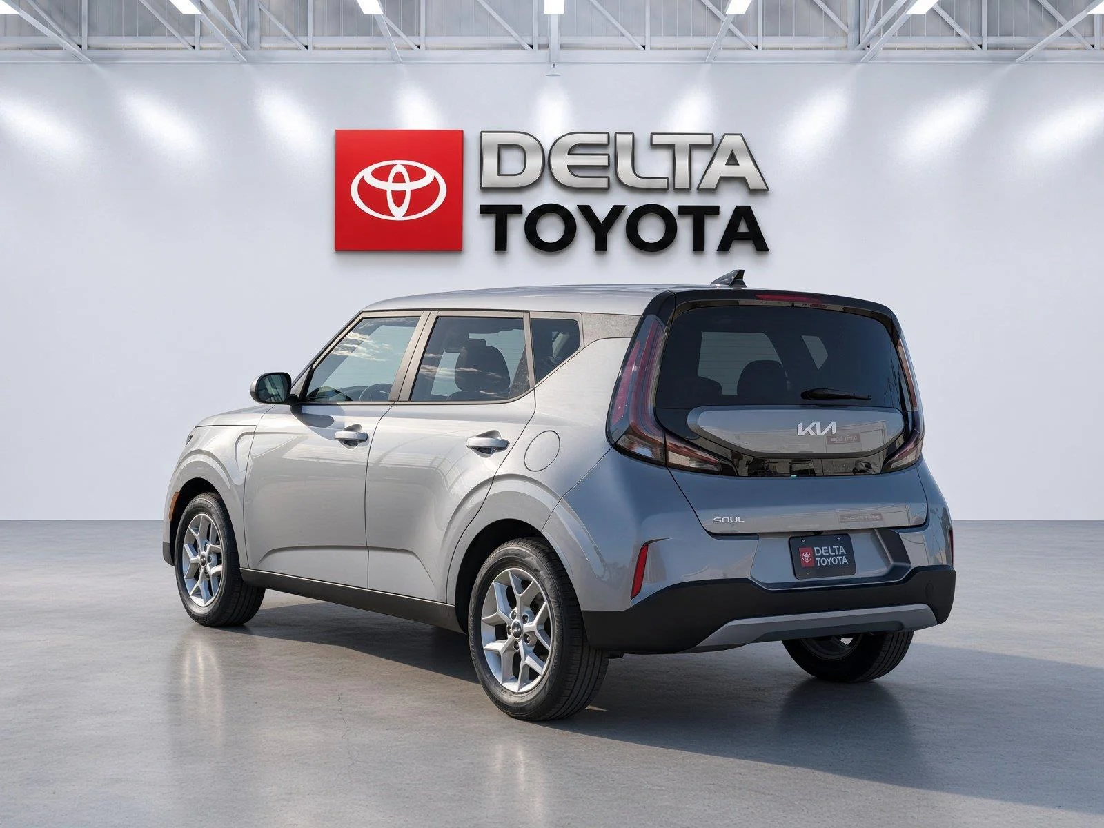 Used 2025 Steel Gray KIA LX FWD image 3