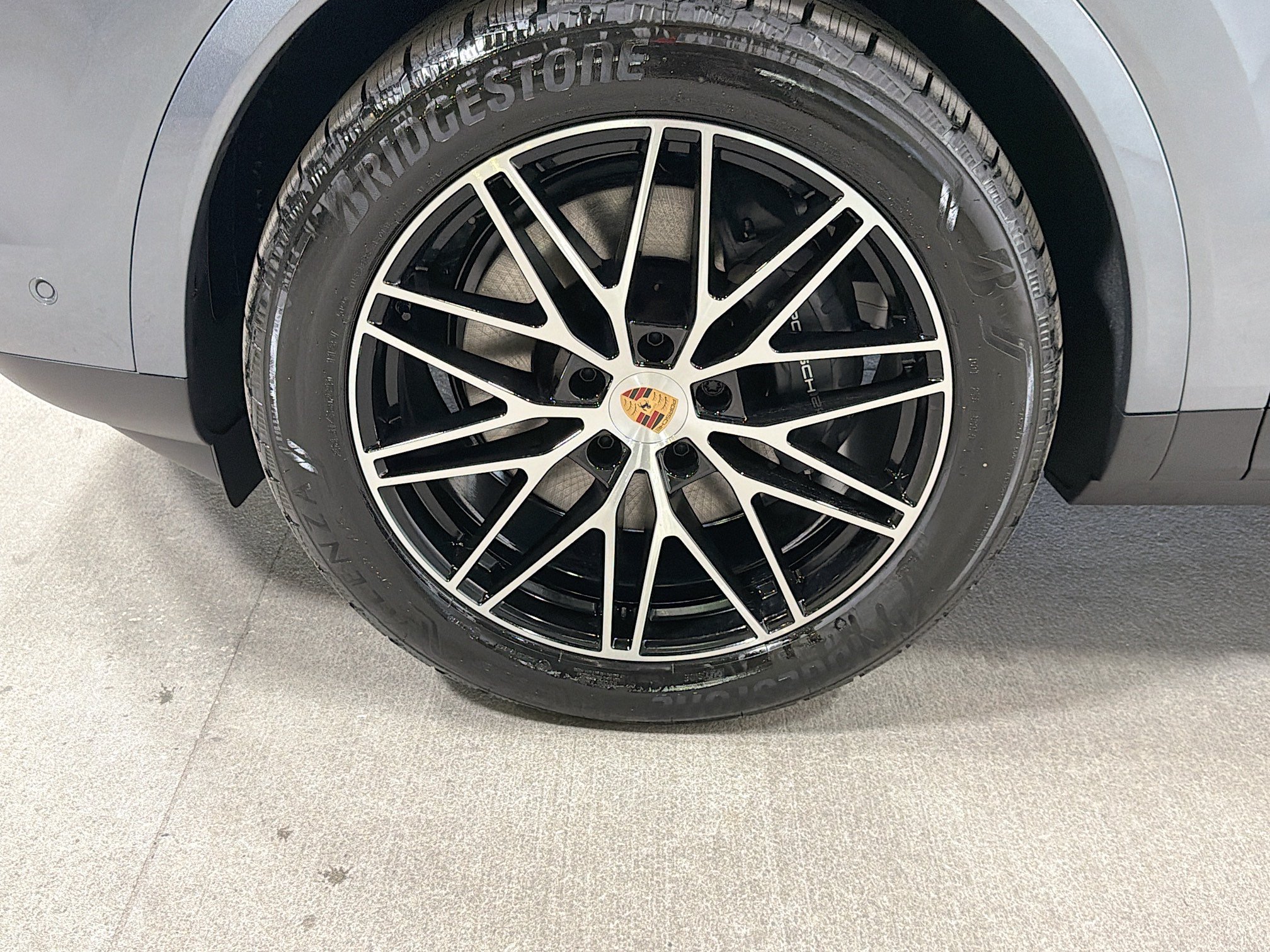 New 2026 Vanadium Grey Metallic Porsche  image 41