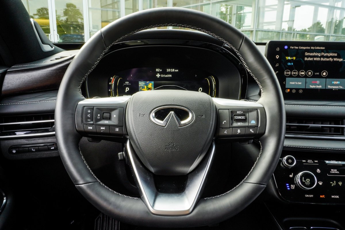Used 2026 Black INFINITI Autograph image 15