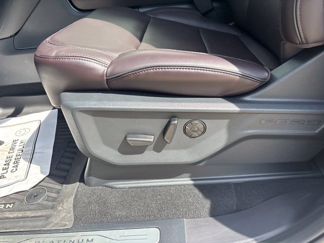 New 2026 Star White Metallic Tri-Coat Ford Platinum image 48