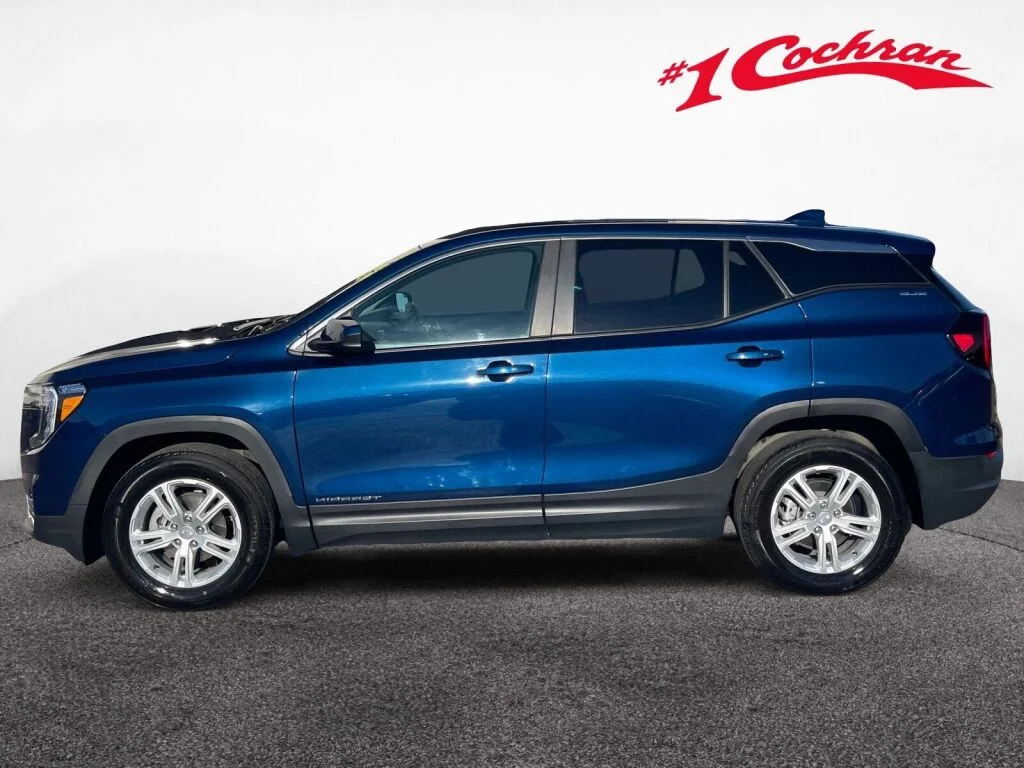 Used 2023 Marine Metallic GMC SLE image 21