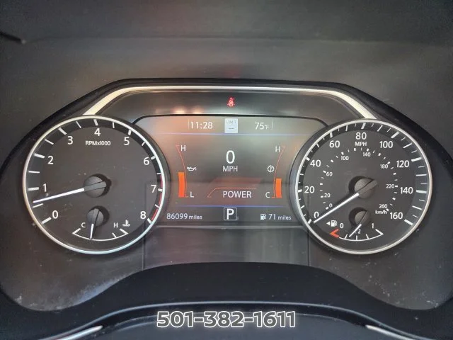 Used 2022 White Nissan SV image 30