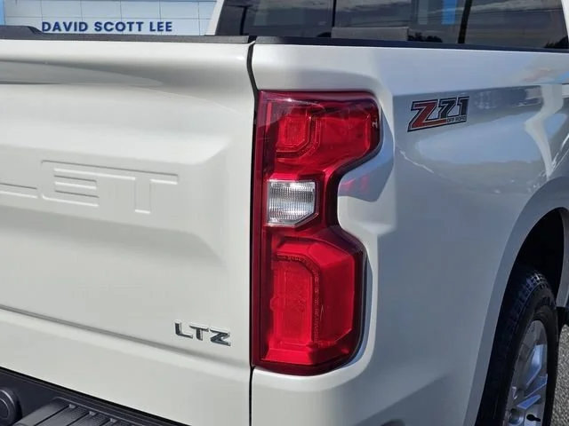 Used 2023 Iridescent Pearl Tricoat Chevrolet LTZ image 10