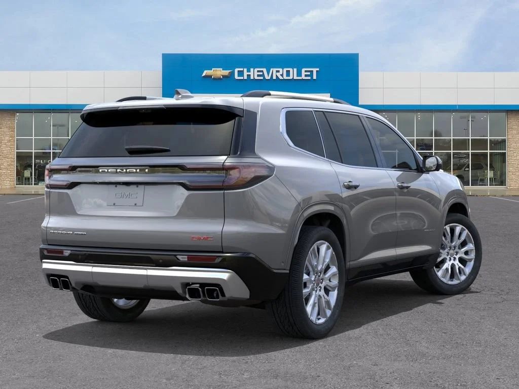 2026 GMC Acadia Denali - Photo 4