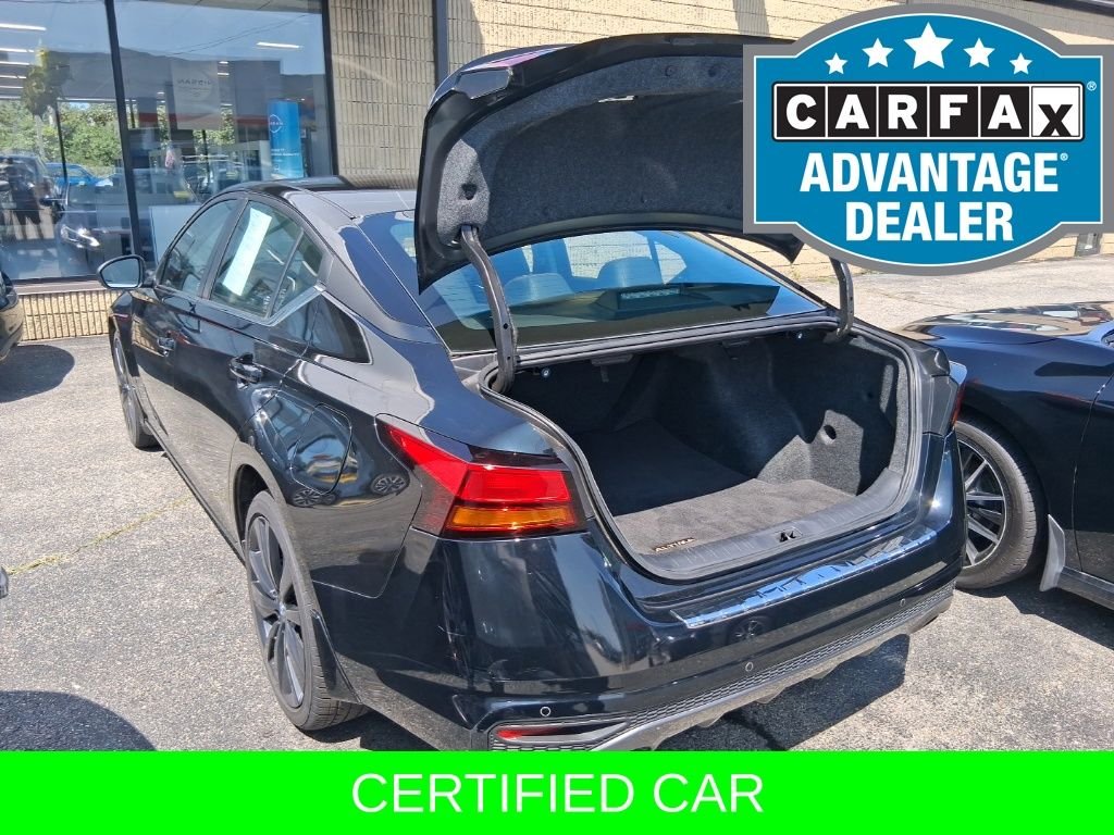 Used 2022 Black Nissan 2.5 SR image 15