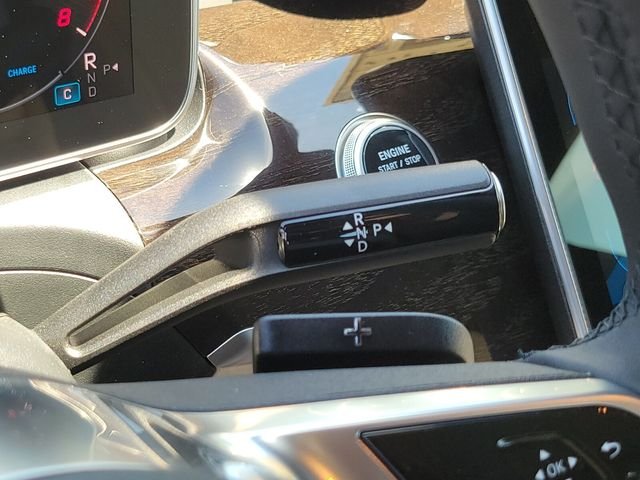 New 2026 White Mercedes-Benz C 300 image 23