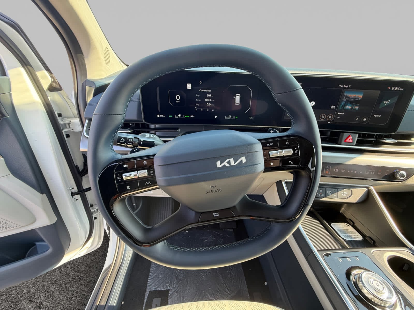 New 2027 Snow White Pearl Kia SX image 13