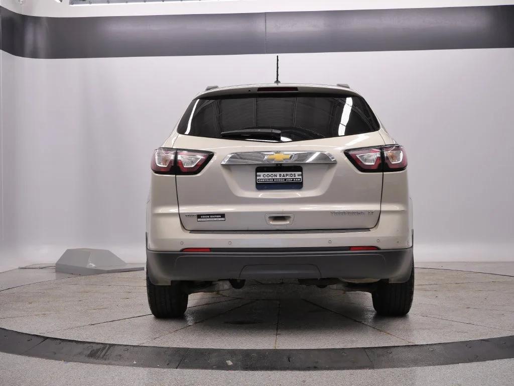 Used 2014 Gold Chevrolet LT image 4