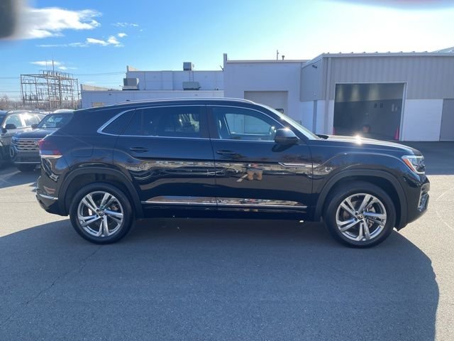 Certified Used 2024 Black Volkswagen 2.0T SEL R-Line image 4