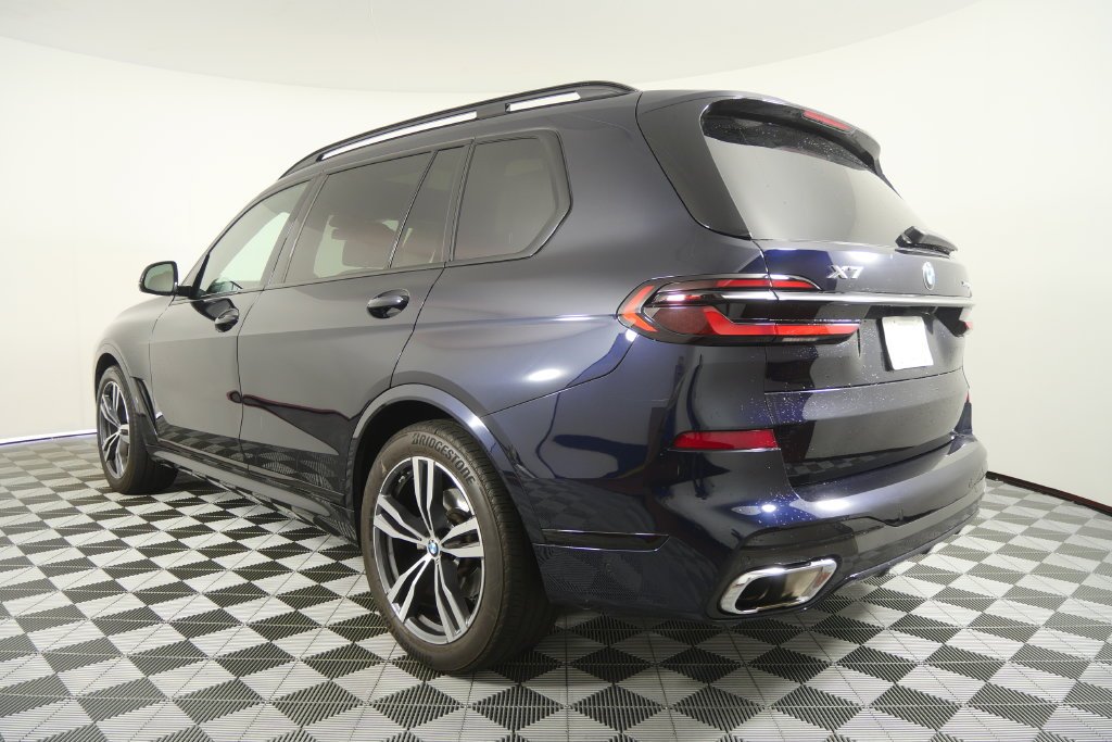 Certified Used 2024 Carbon Black Metallic BMW xDrive40i image 6