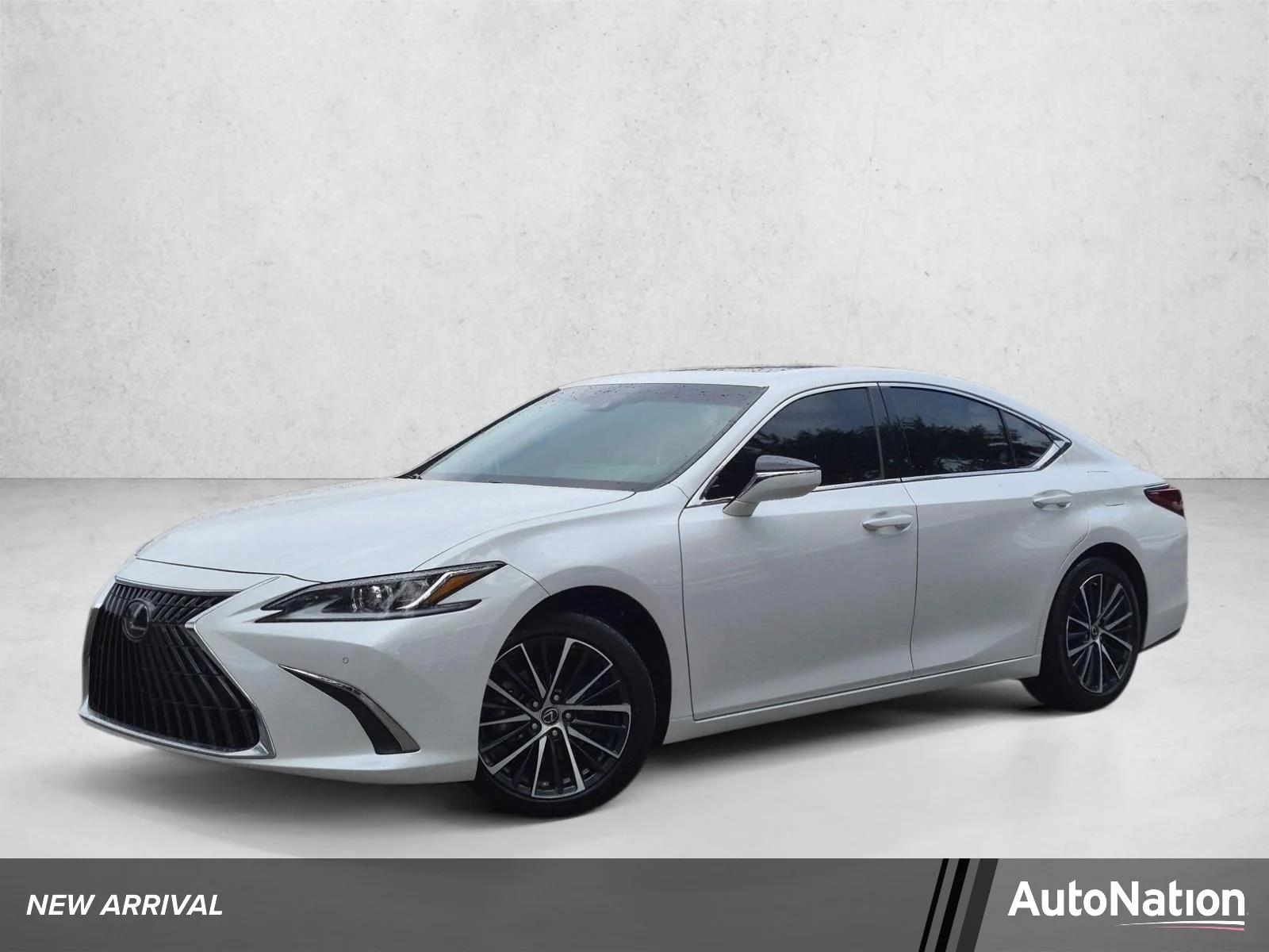 Certified Used 2025 Eminent White Pearl Lexus ES 350 image 1