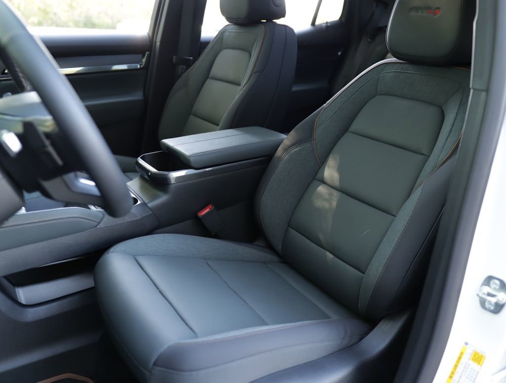2026 GMC Terrain AT4 - Photo 24