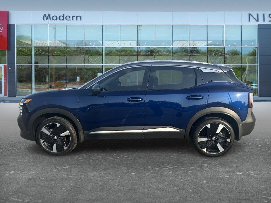 Certified Used 2025 Deep Blue Pearl/Gun Metallic Nissan SR image 9