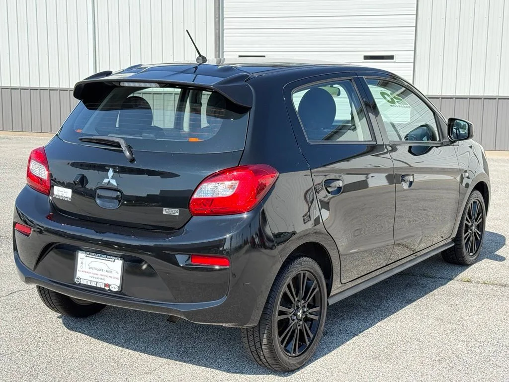 Used 2020  Mitsubishi LE image 7