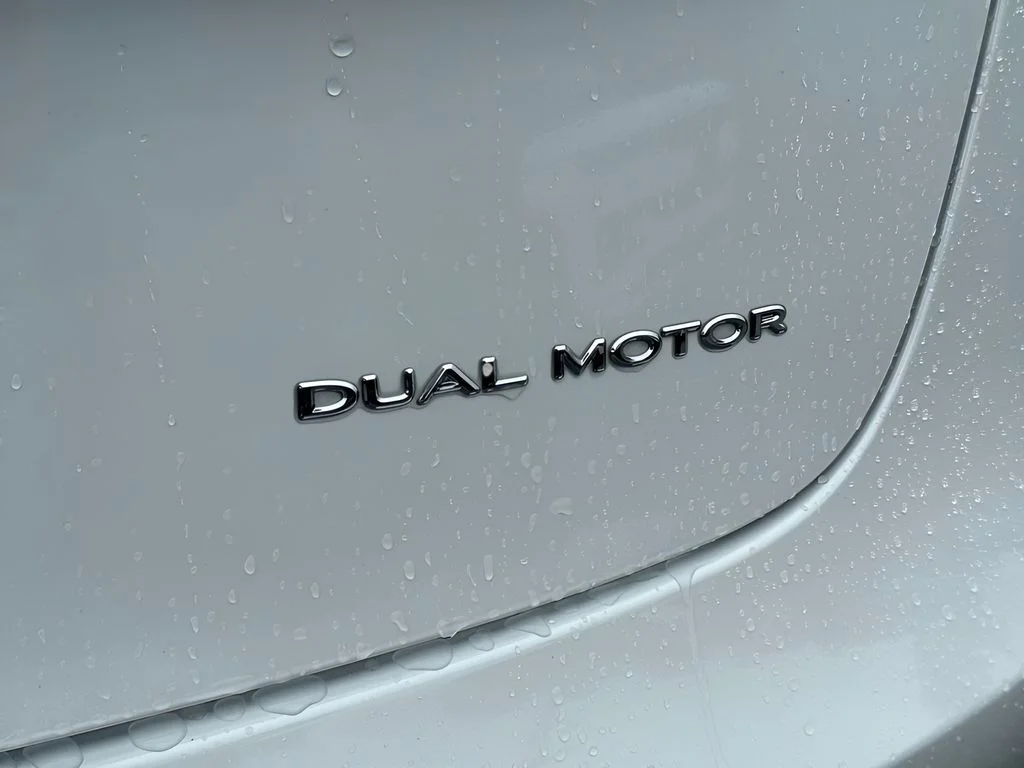 Used 2023 White Tesla Long Range image 23
