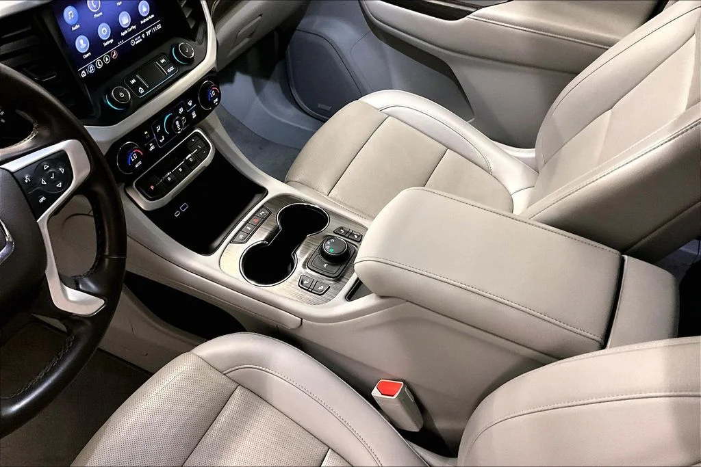 2023 GMC Acadia SLT - Photo 18
