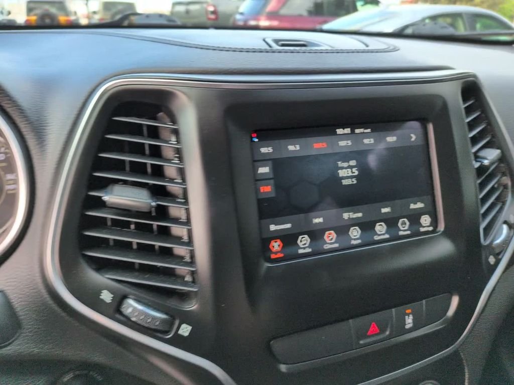 Certified Used 2021 Velvet Jeep Latitude image 24
