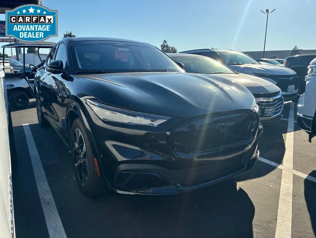 2023 Ford Mustang-Mach-e Premium's photo