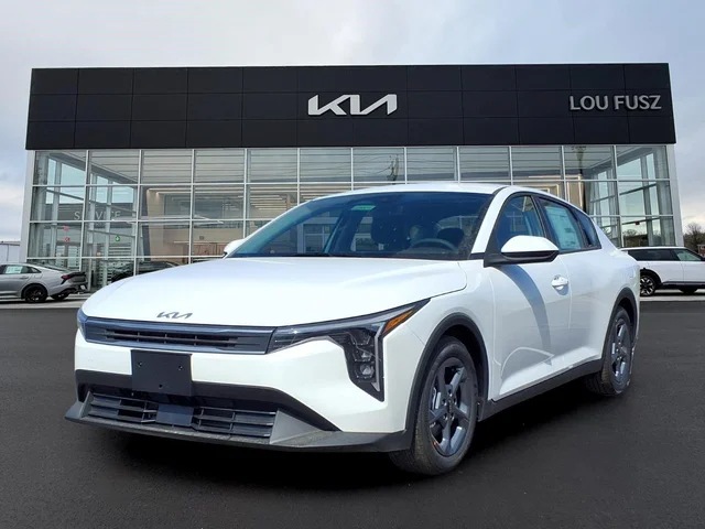 2026 Kia K4 LXS