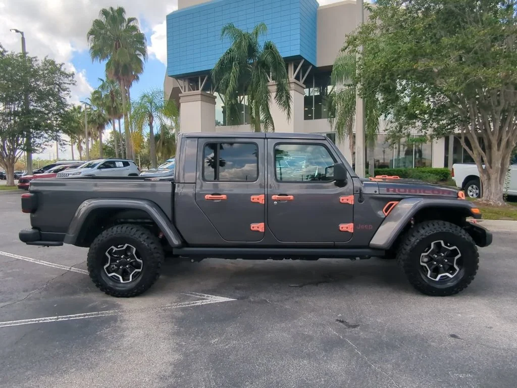 Used 2021 Gray Jeep Rubicon image 4