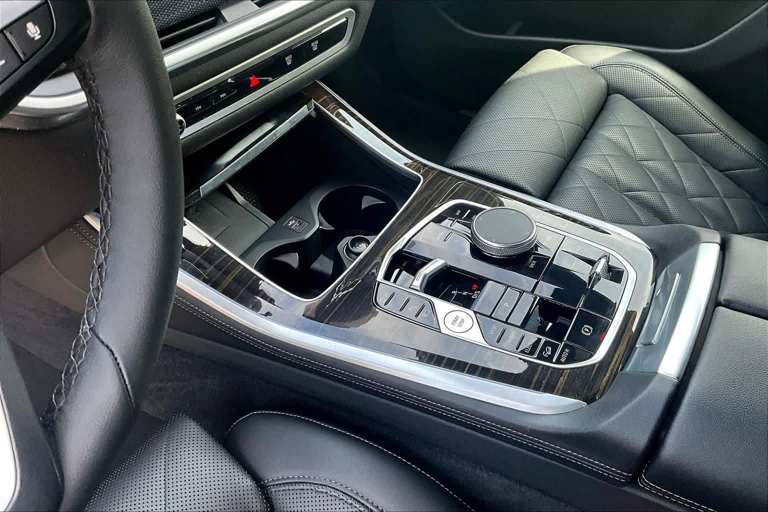2024 BMW X5 50e - Photo 16