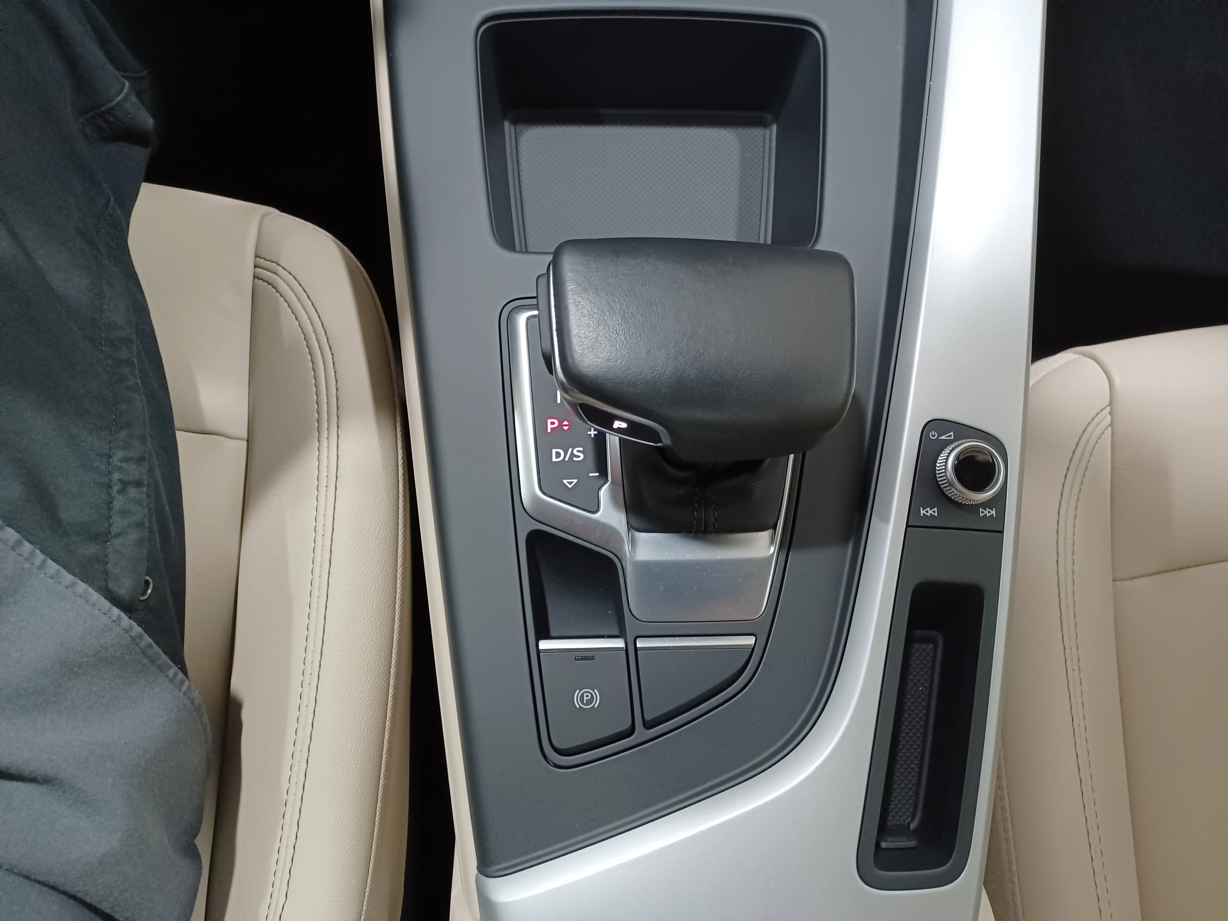 Certified Used 2023 Brilliant Black Audi 45 Komfort*Htd Leather | Sunroof | Htd Wheel | Blind Spot Detection | Lane Keep Assist | Park Assist image 20