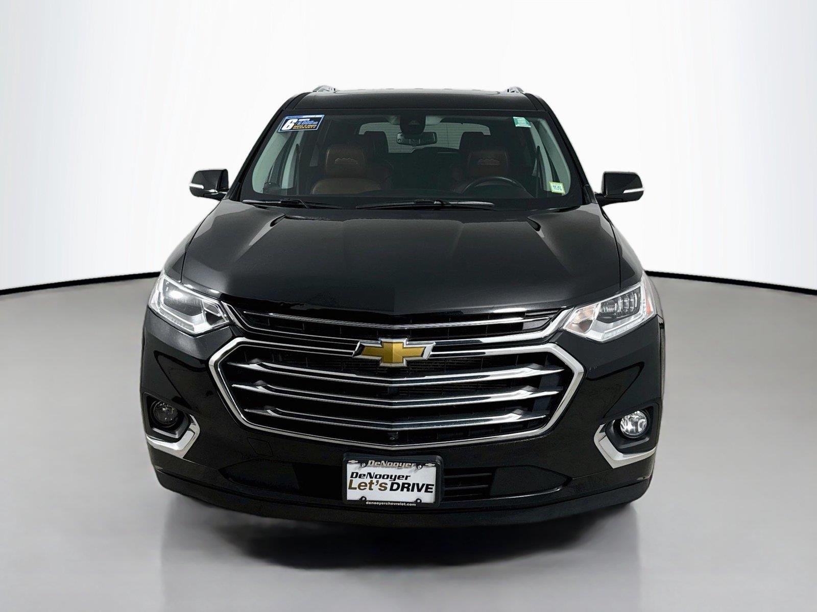 Used 2020 MOSAIC BLACK METALLIC Chevrolet High Country image 4