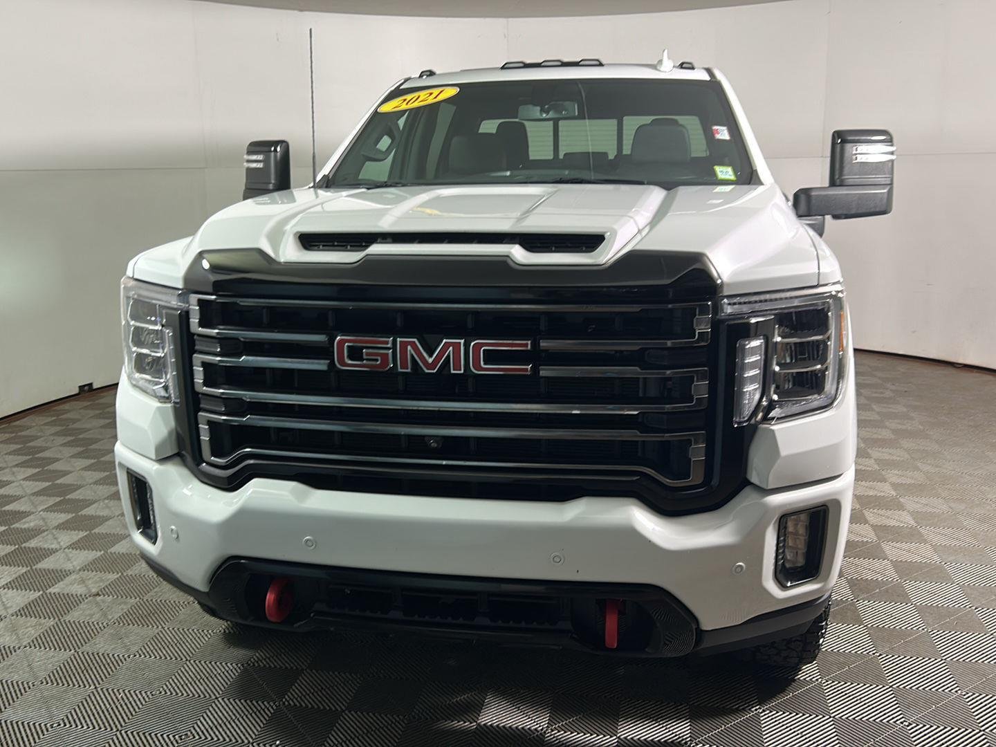 Used 2021 SUMMIT WHITE GMC AT4 image 13