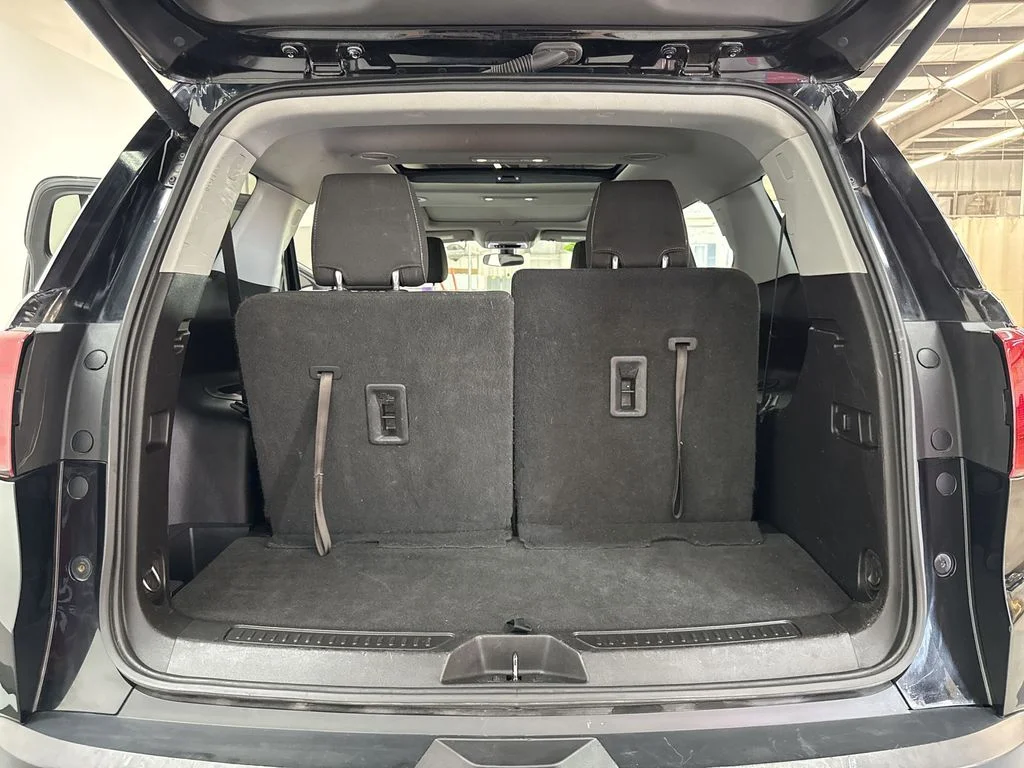 Used 2019 Ebony Twilight Metallic GMC SLE-2 image 34