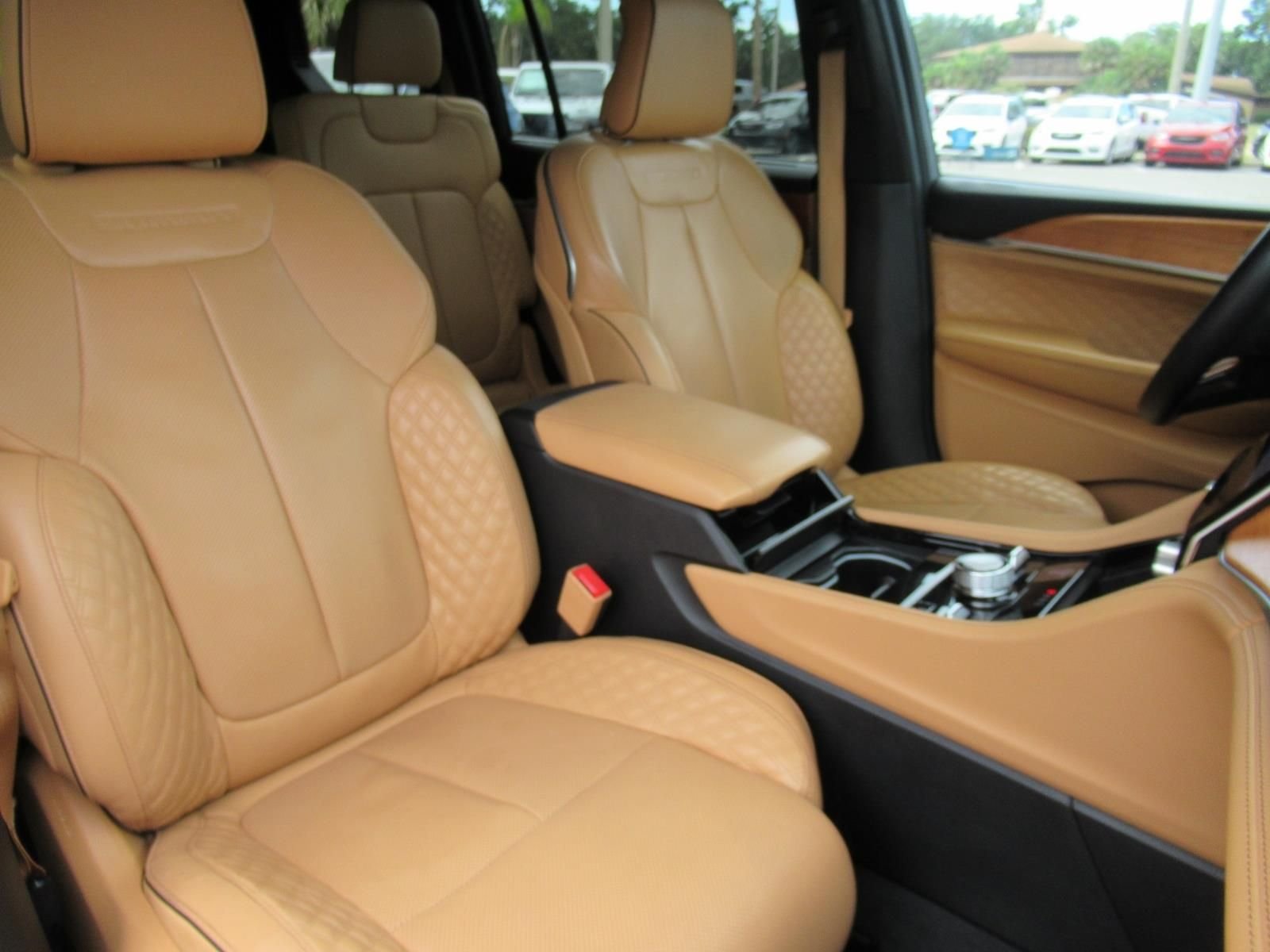 Used 2023 White Jeep Summit image 9