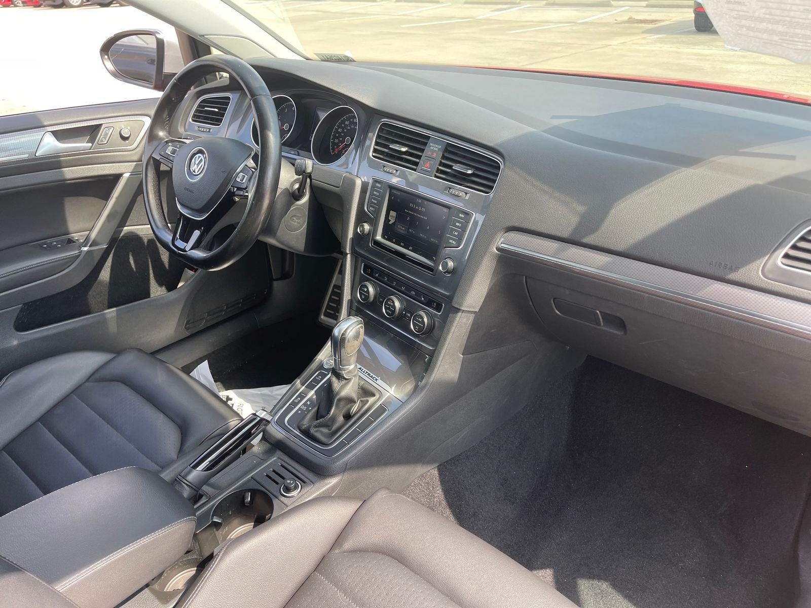 Used 2017 Red Volkswagen TSI SEL image 16
