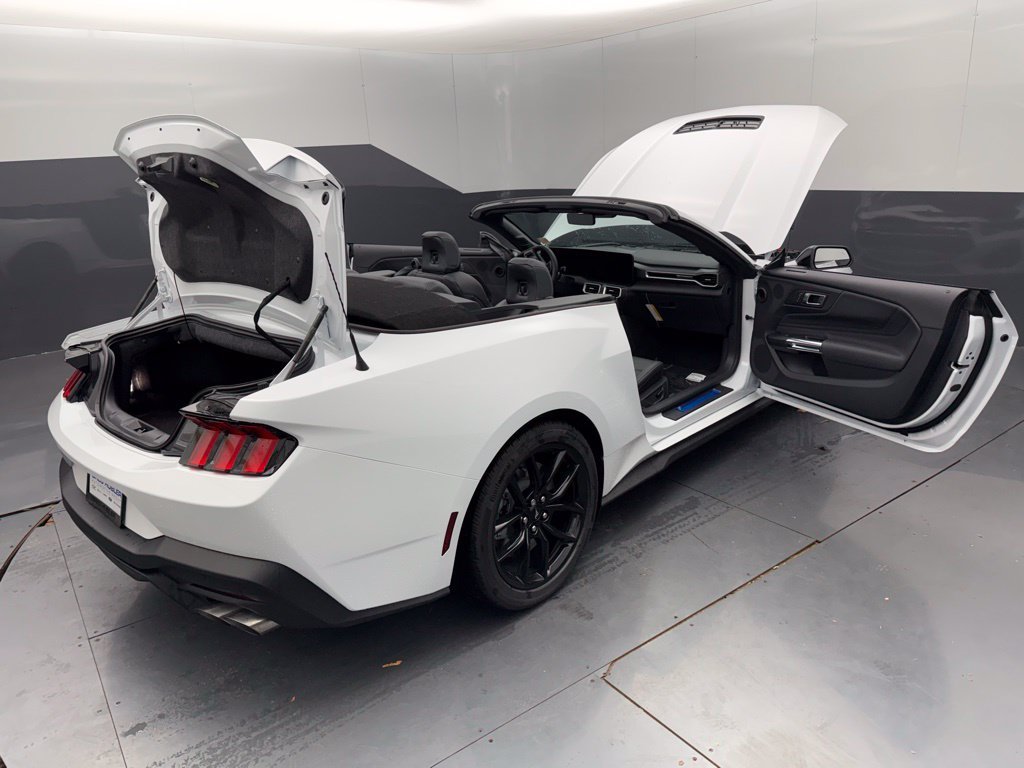 2025 Ford Mustang GT Premium Convertible - Photo 21
