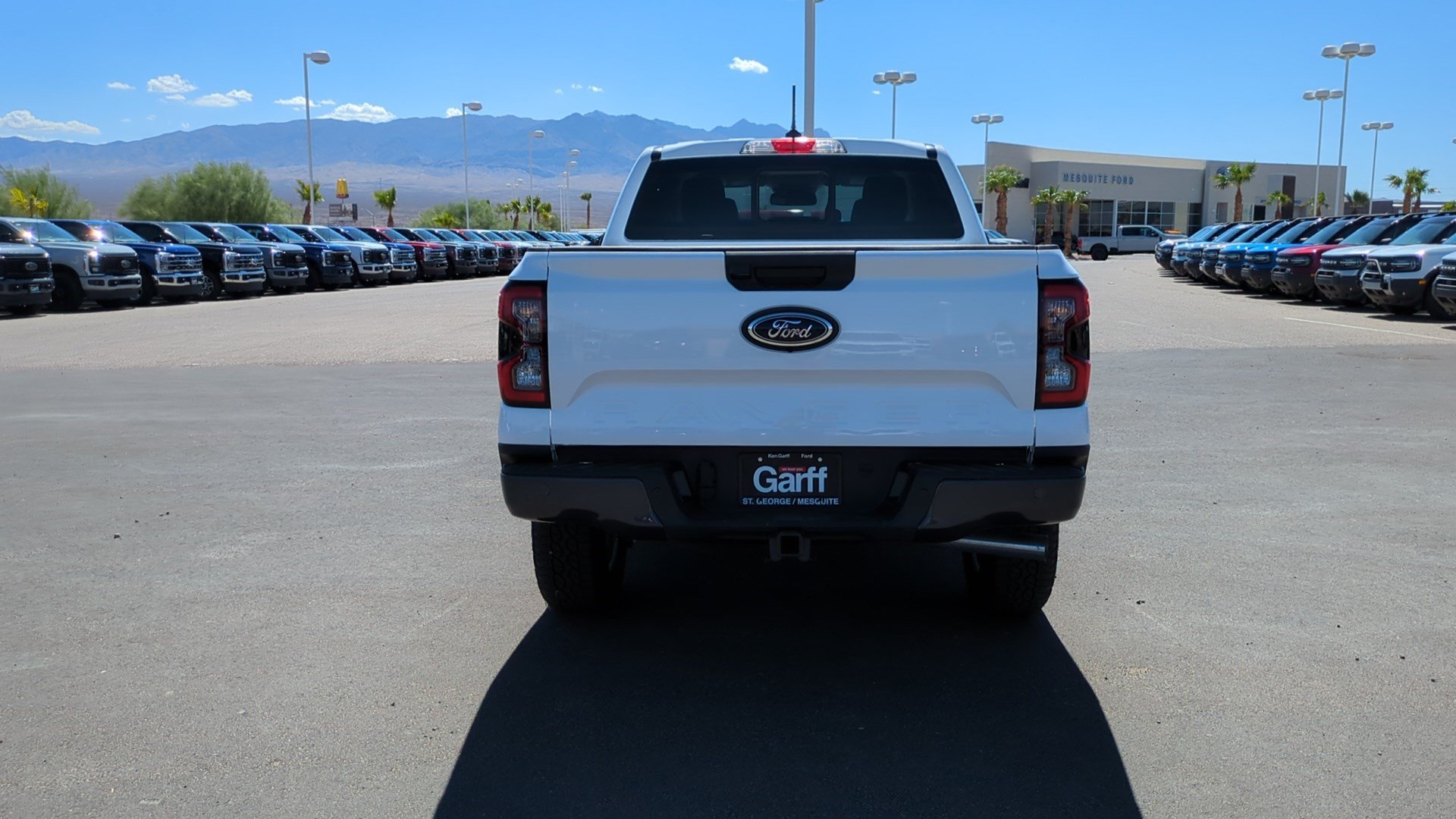New 2026 Oxford White Ford XLT image 4