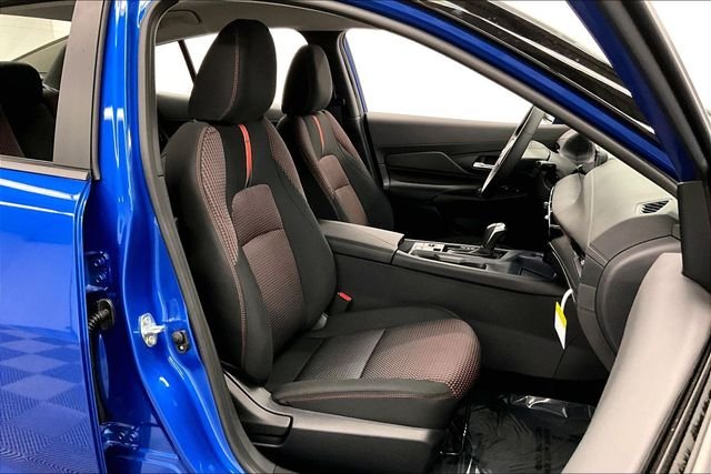 New 2026 Bluestone Pearl/Super Blk Nissan SR image 35