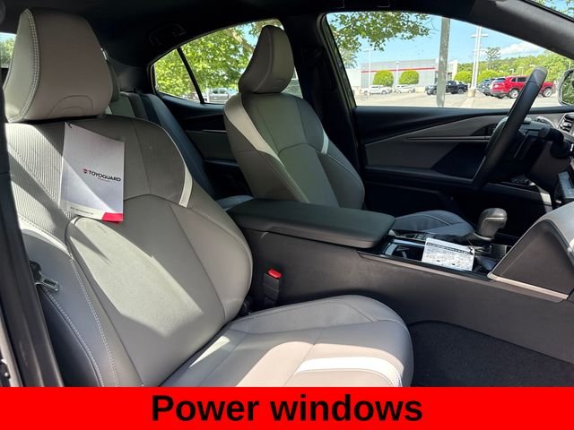 Used 2026  Toyota SE image 23