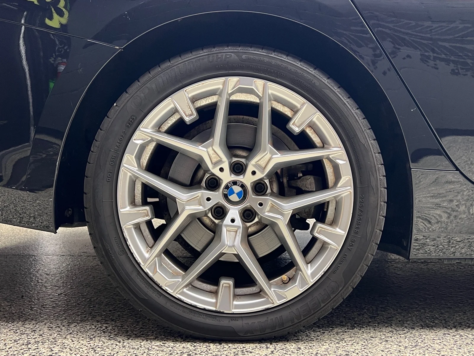 Used 2025 Jet Black (668) BMW 330i image 30