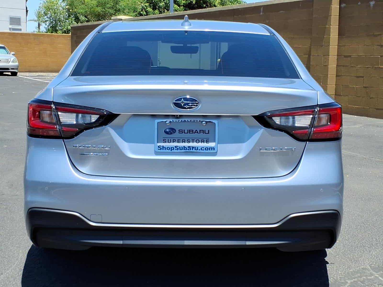 Certified Used 2025 Ice Silver Metallic Subaru Limited image 6