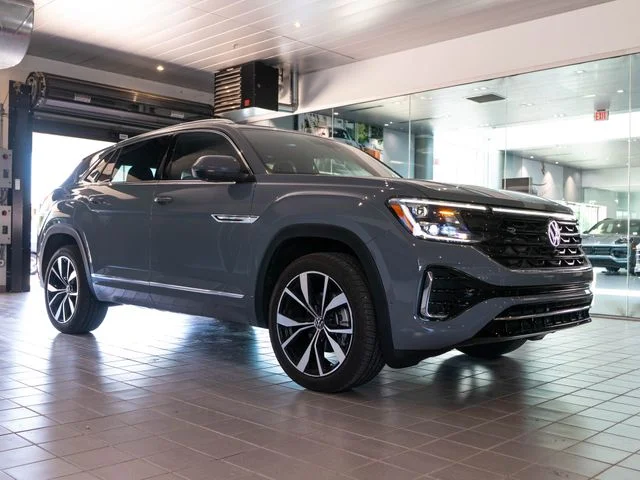 2025 Volkswagen Atlas Cross Sport 2.0T SEL Premium R-Line